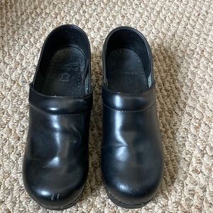Dansko Professional Black Clogs Size US 7.5-8 EU38